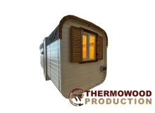 Bietet Thermowood Production Lieferung und Installation an?