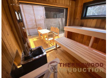 Wir bauen eine luxuriöse Sauna mit einer LUX-Badewanne, komplett mit Zubehör und Oberflächen von Thermowood Production