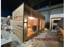 Lux-Sauna im skandinavischen Stil aus Thermowood Production: Minimaler Aufwand, maximaler Genuss!